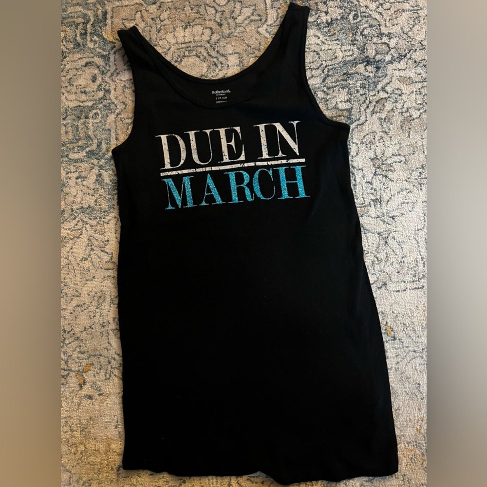 Small Maternity tank top EUC